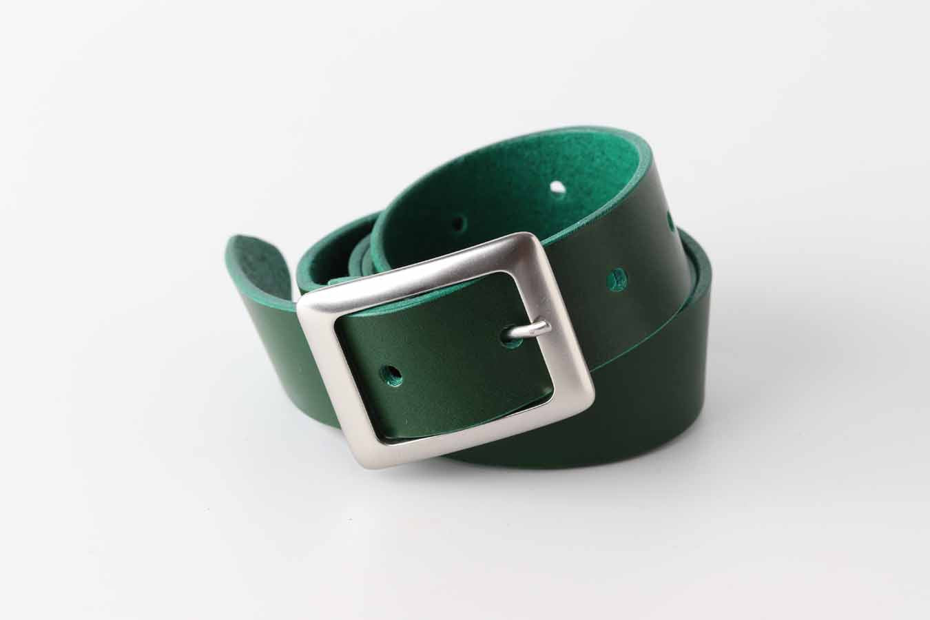 Green leather belt / kaseta