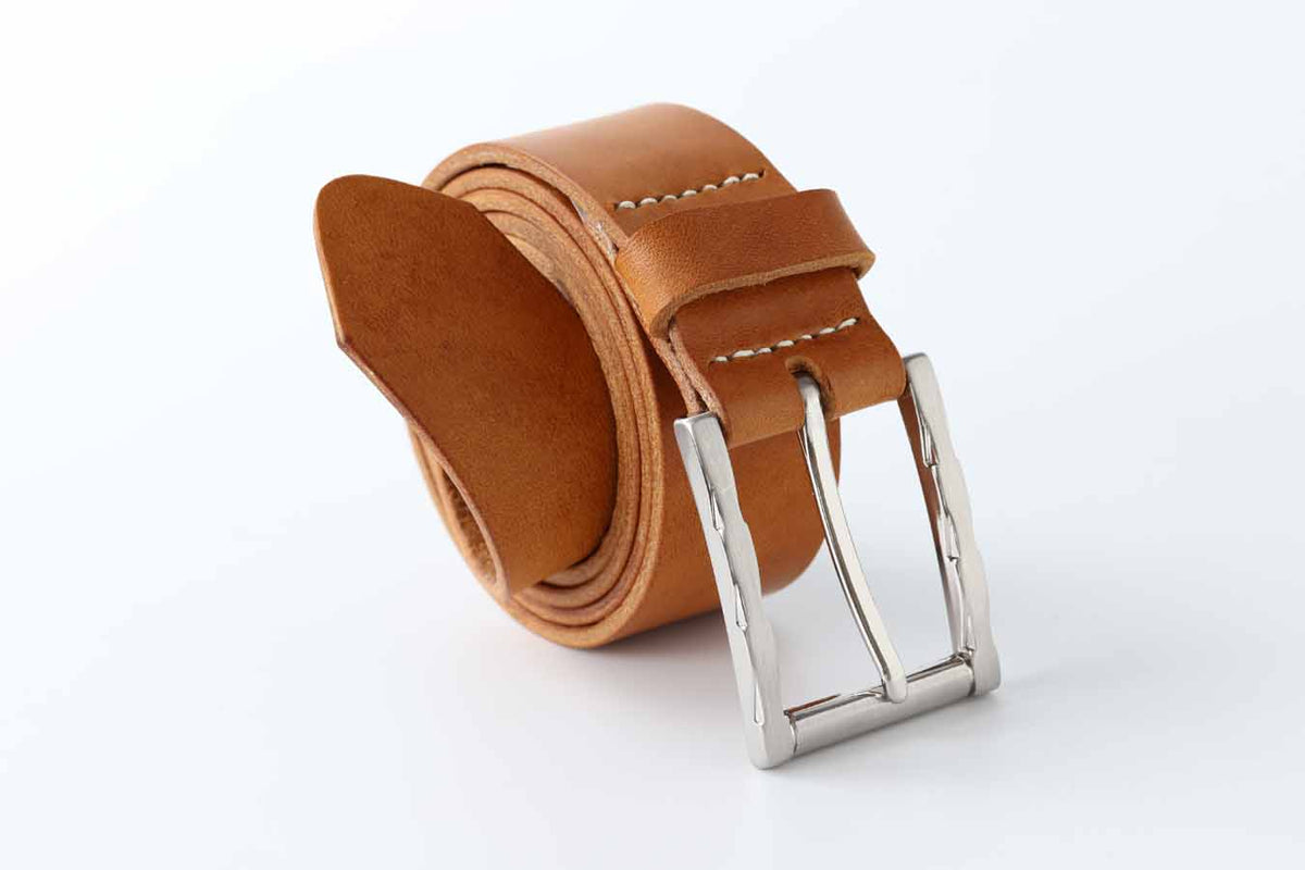 Tan leather belt for men by Kaseta
