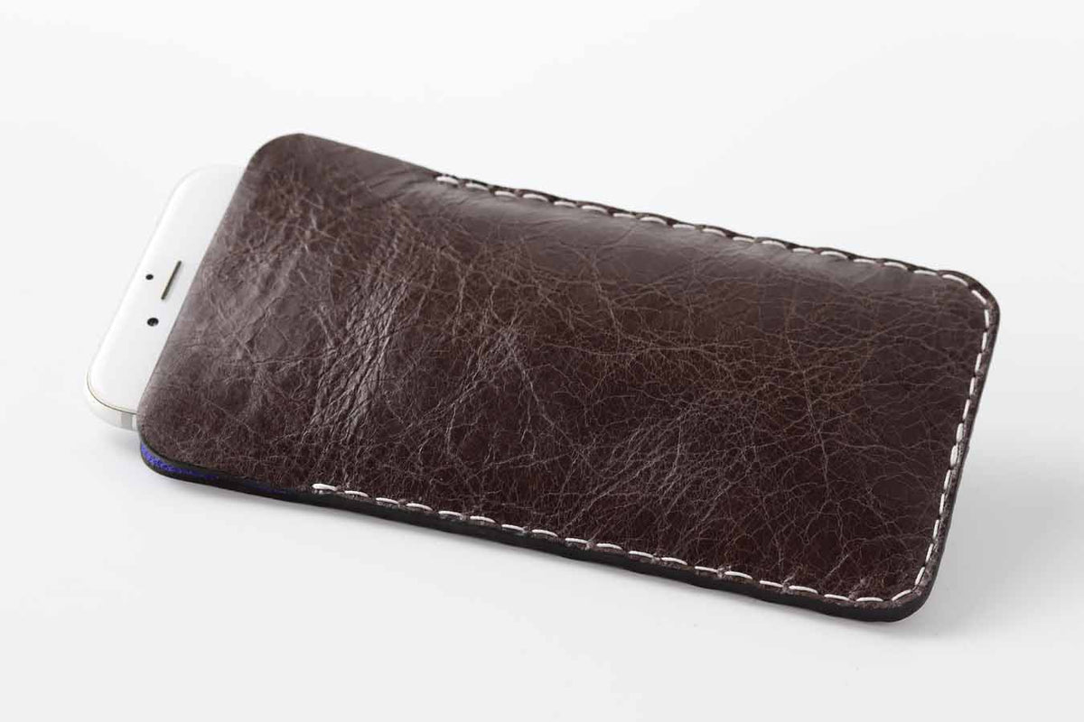 Stylish iPhone 12 pro leather black sleeve with suede lining for protection