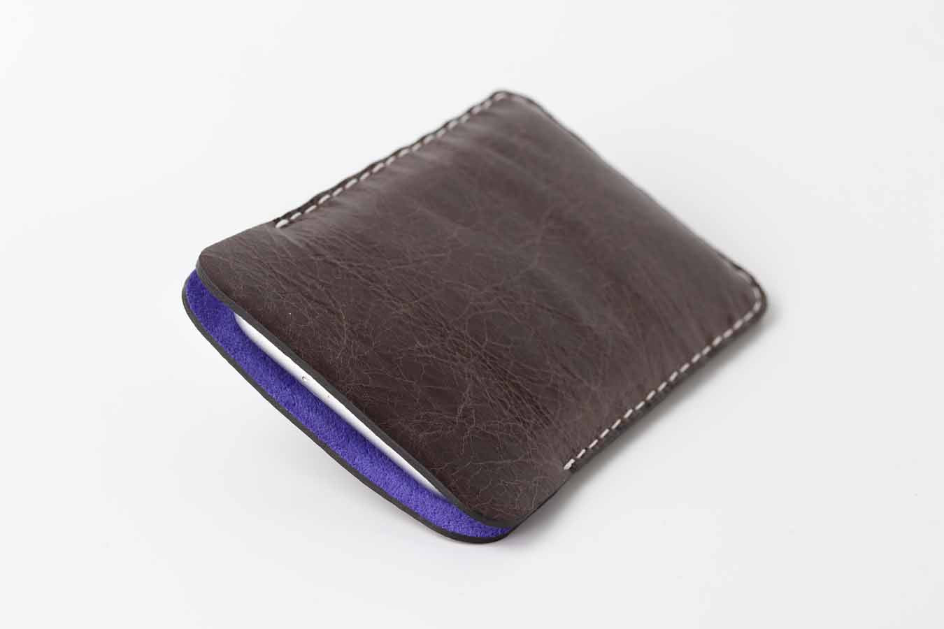 iPhone black leather sleeve  / pouch / case / cover 