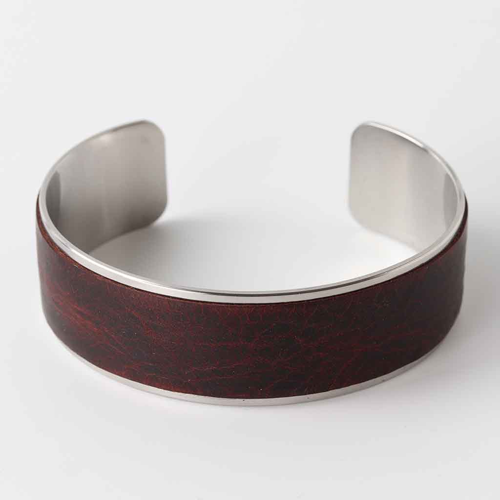 Dark Brown leather men' cuff bracelet by Kaseta