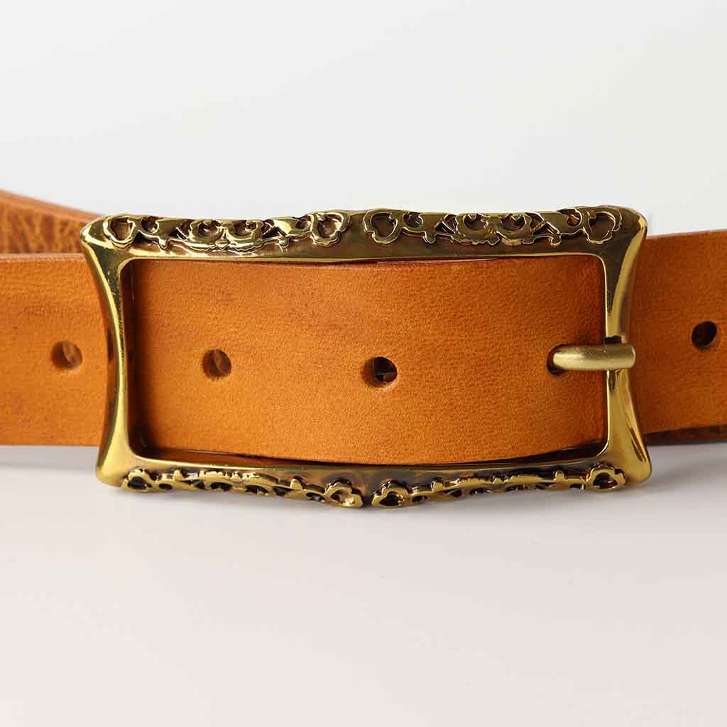 Light tan leather belt for ladies with fancy buckle by Kaseta