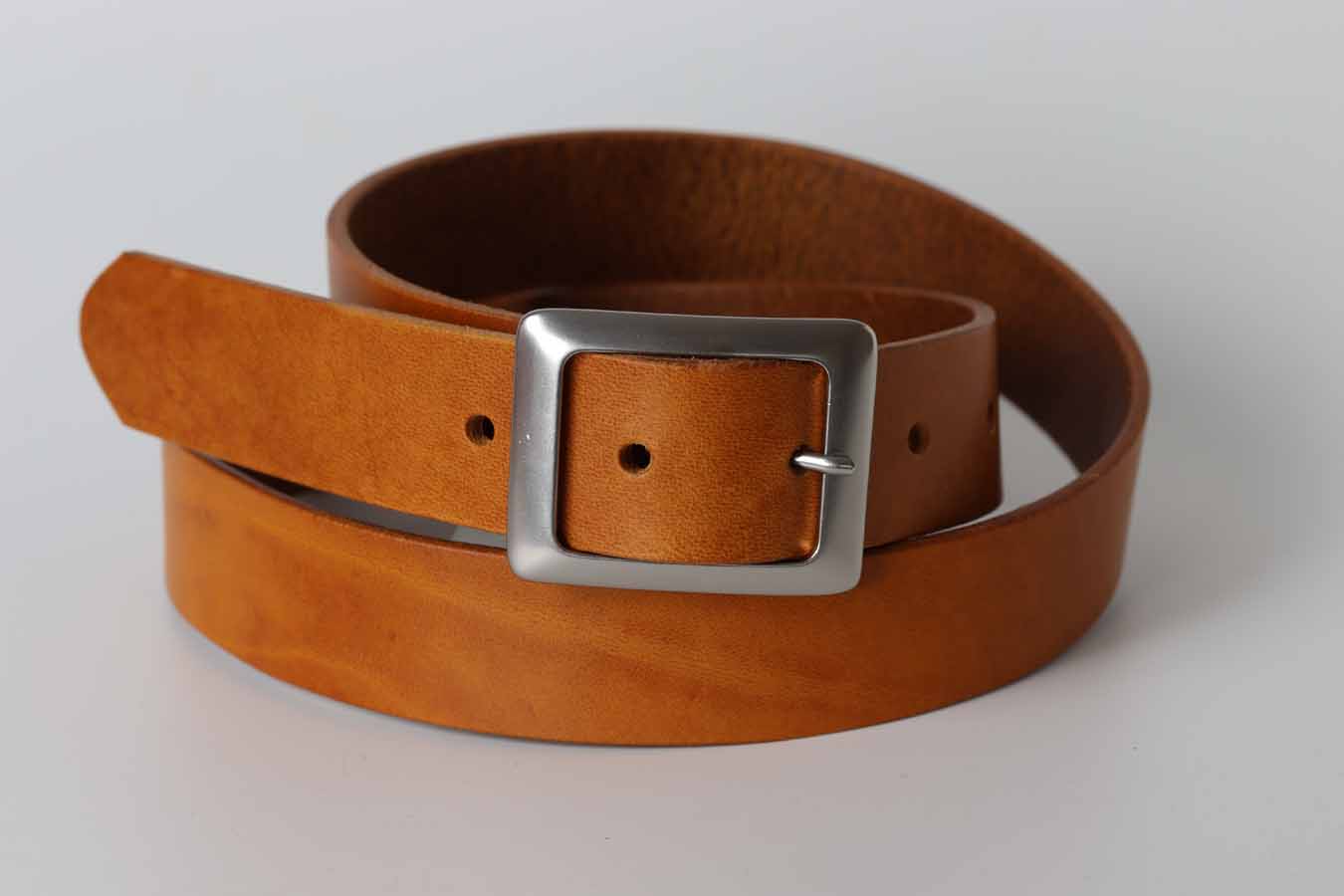 tan leather belt / classic buckle / Ladies tan belt for jeans