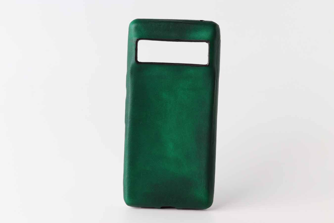 Leather patina pixel case in green