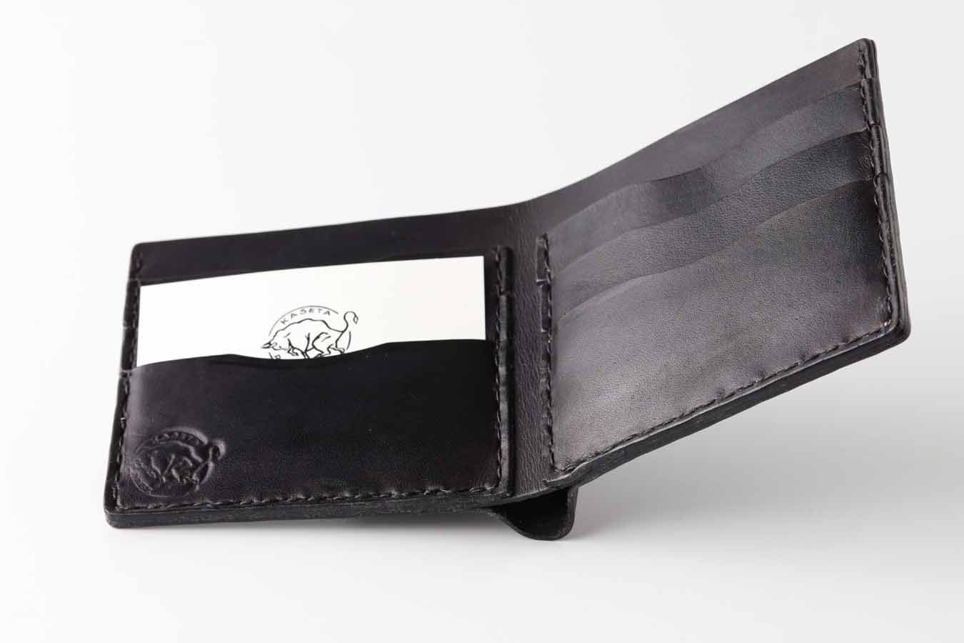black minimalist style man's wallet by kaseta