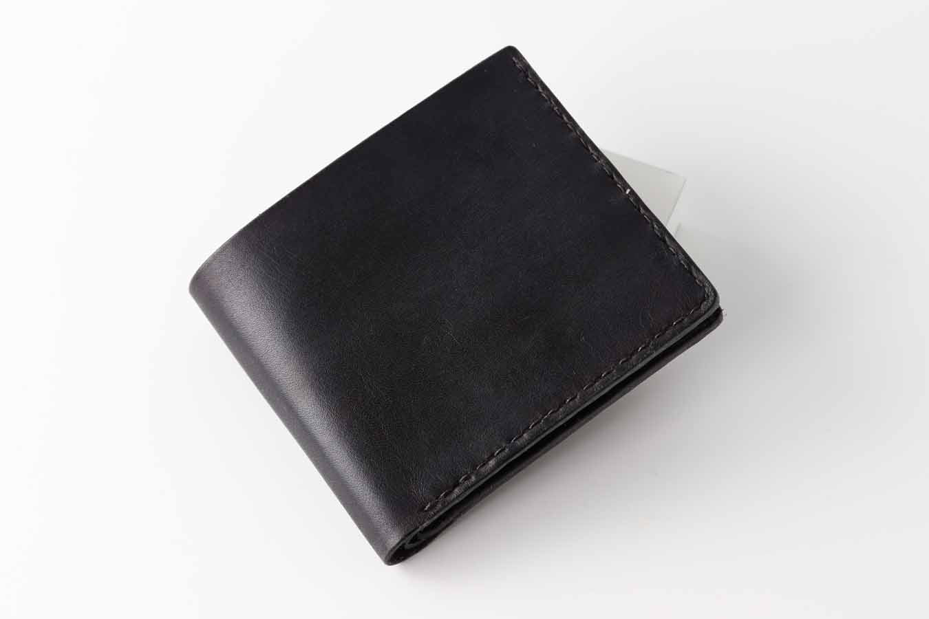 minimalist style wallet