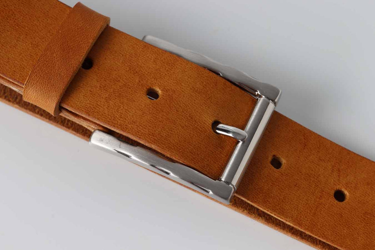 Tan leather belt by Kaseta