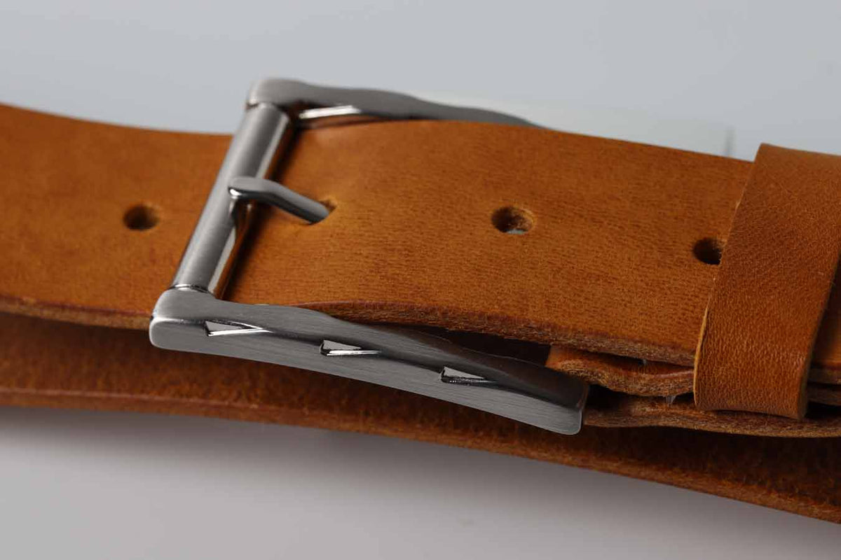leather belt with silver italiab buckle by Kaseta